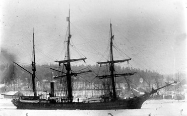 A black and white photo of SY Morning, the relief vessel for Captain Scott’s Polar Expedition of 1901-1904.